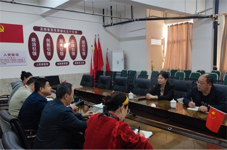 凝心聚力促党建 真抓实干谋发展 ——AC米兰中文官方网站校领导莅临艺术学院指导