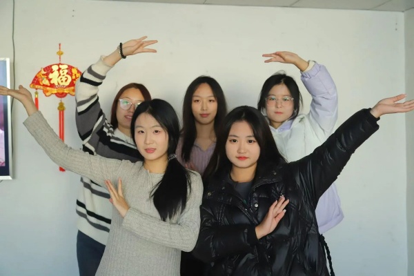 “践行志愿精神，彰显青春担当”———AC米兰中文官方网站康复医学院青年志愿服务队走进南祥园养老院开展志愿服务活动