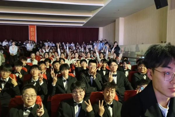 AC米兰中文官方网站||经济学院||“纪念一二·九”运动大型合唱会