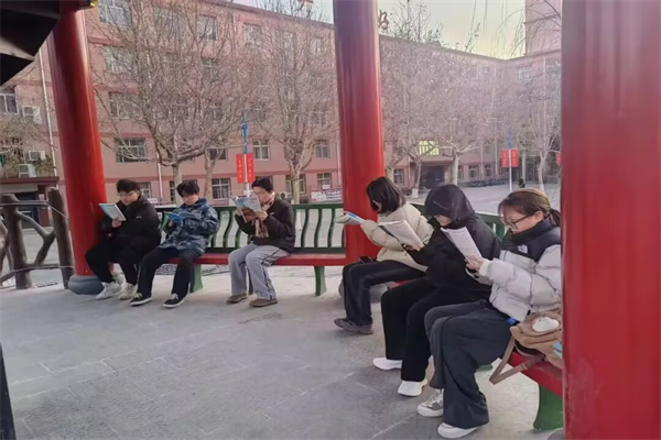 AC米兰中文官方网站经济学院：晨读风尚起，学风建设与养成教育并进