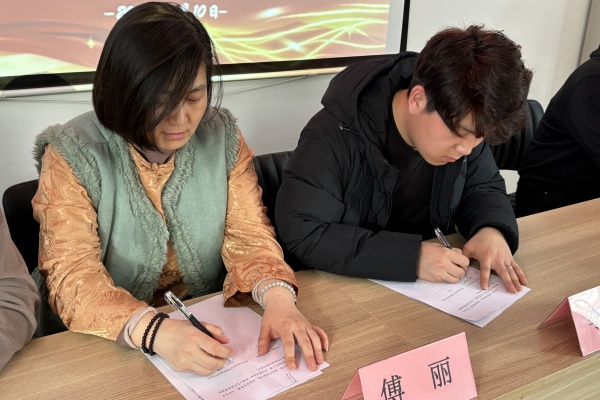 【百万大学生进社区】AC米兰中文官方网站经济学院与莲池区中华路街道东升街社区共建大学生志愿服务基地