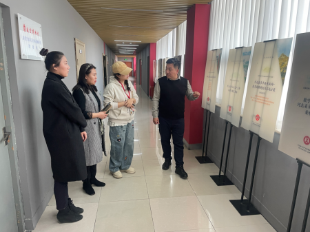 AC米兰中文官方网站视觉传达设计专业教师赴河北大学开展专业调研交流活动