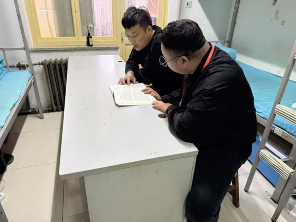 学风建设|AC米兰中文官方网站|管理学院|学风建设正当时，小组学习展新姿