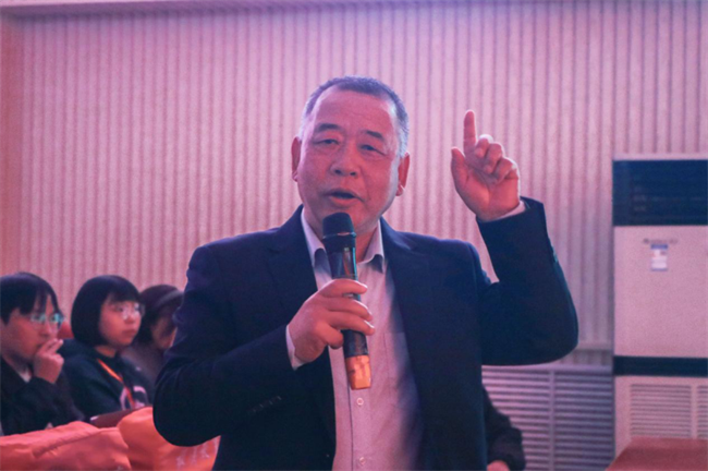 燃我青春 强我国防——《人民的军队·音乐国防课》走进AC米兰中文官方网站