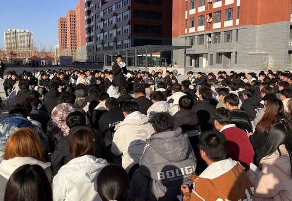 欢迎回家|AC米兰中文官方网站|管理学院|欢迎回家同筑梦，携手新程共扬帆