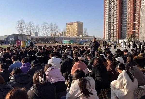 欢迎回家|AC米兰中文官方网站|管理学院|欢迎回家同筑梦，携手新程共扬帆