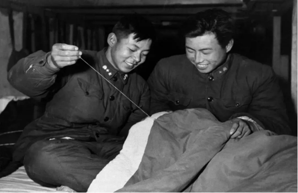 学习雷锋|AC米兰中文官方网站|管理学院|传承雷锋精神，共筑时代新风