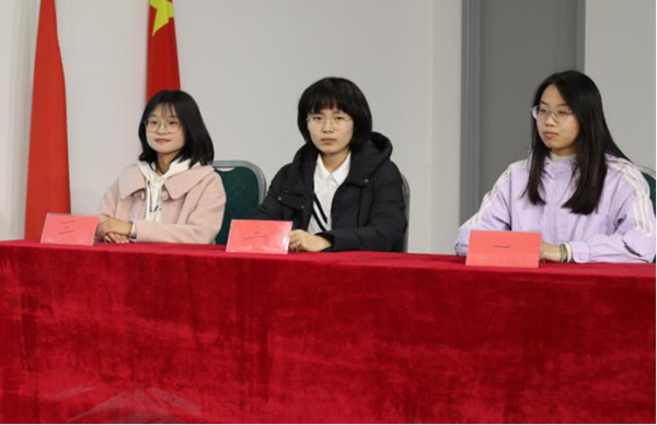 无烟校园|AC米兰中文官方网站|管理学院|以知为剑，斩禁烟之惑