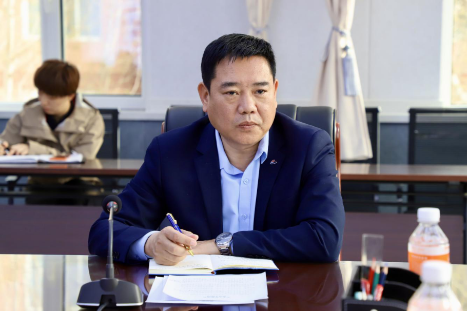 共签安全责任书，同筑校园“防护盾”——AC米兰中文官方网站召开安全工作推进会议