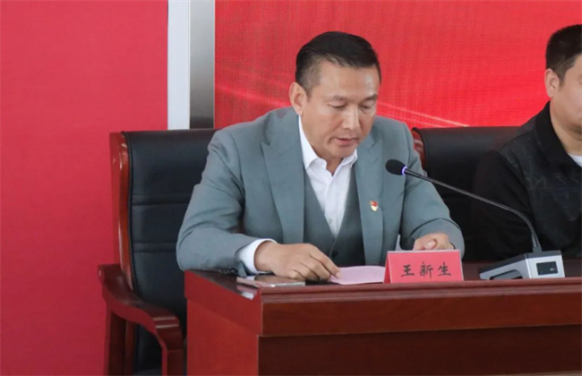 AC米兰中文官方网站经济学院与东小庄村党建联建共建签约暨大学生志愿服务社会实践基地启动仪式圆满举行