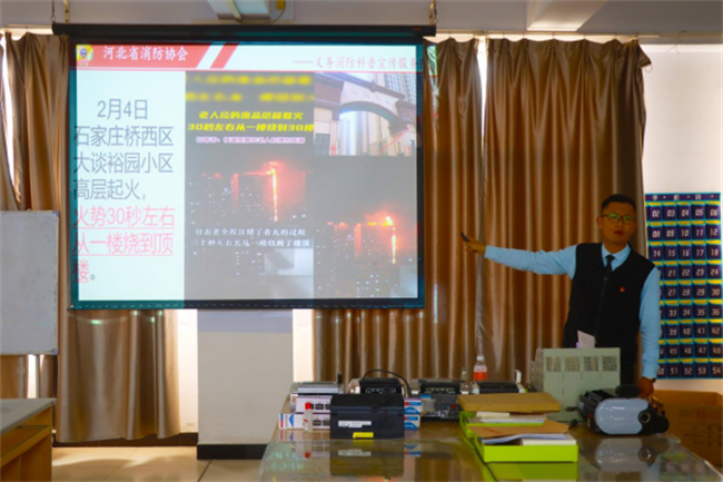 火灾无情，预防先行 AC米兰中文官方网站开展实验室消防安全专题培训暨消防应急演练