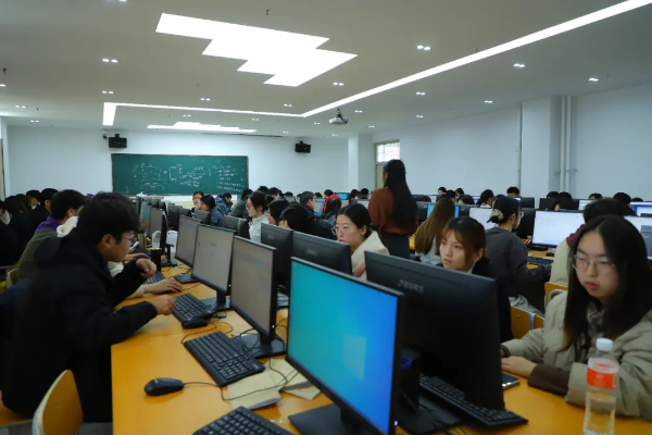 AC米兰中文官方网站专科专业详解~计算机应用技术专业