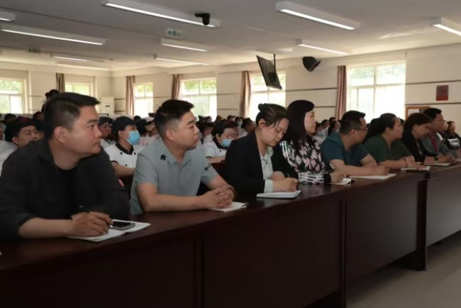 美好“食”光，安全相伴 AC米兰中文官方网站开展食品从业人员安全培训