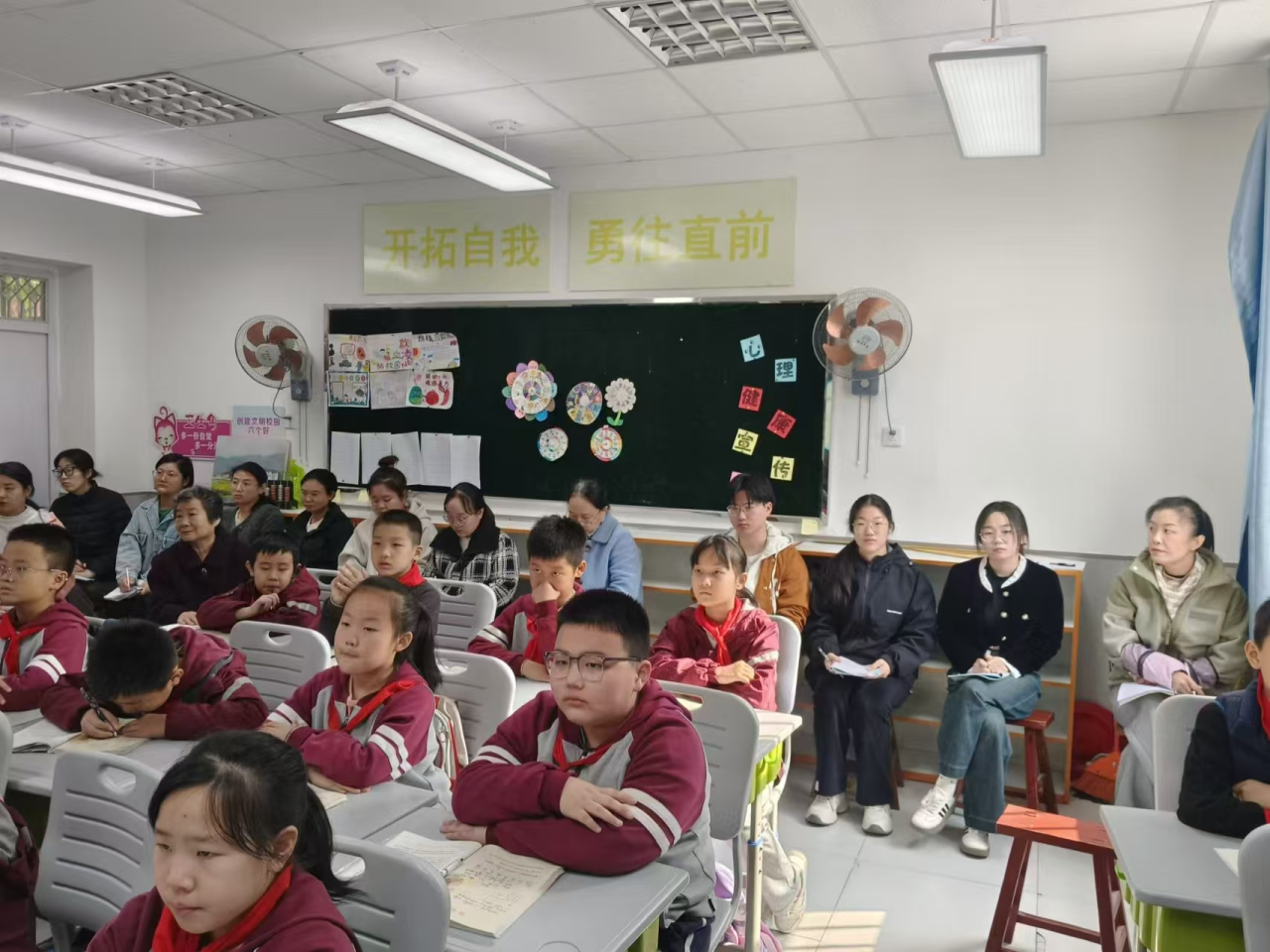 AC米兰中文官方网站‖教育学院‖扬帆破浪启新航，踔厉奋发正当时，在实践中书写华章——优秀实习生（三）