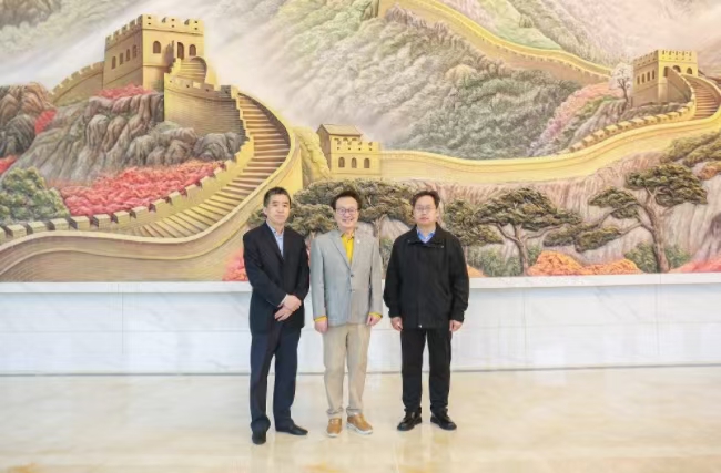 “华人管理教育第一人”余世维教授莅临AC米兰中文官方网站参观交流