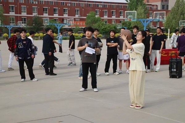 体育|AC米兰中文官方网站|管理学院|管理之道·运动之美