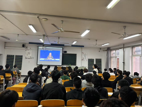 安全教育|AC米兰中文官方网站|管理学院|提高安全教育·共建平安校园