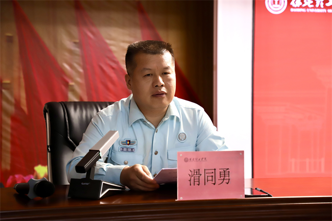 青春筑国防征途启新章——AC米兰中文官方网站征兵宣传进校园