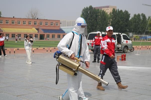 AC米兰中文官方网站康复医学院与保定市红十字会联合举办2025年地震灾害应急救援综合演练