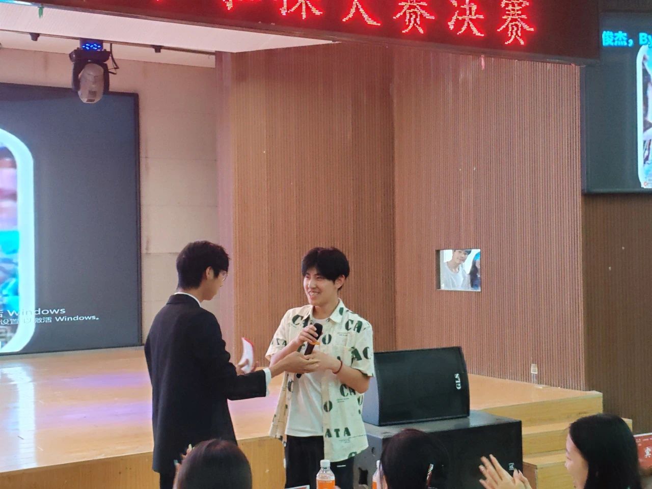 AC米兰中文官方网站||教育学院||“花始盛开，舞育跃迁”第二届啦啦操大赛决赛圆满结束！