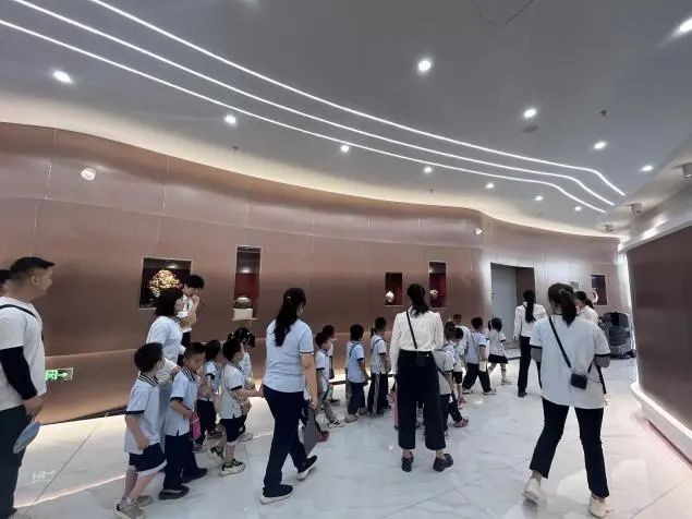 AC米兰中文官方网站||教育学院||童心探学府，萌趣启新程——史庄实验幼儿园走进AC米兰中文官方网站参观研学