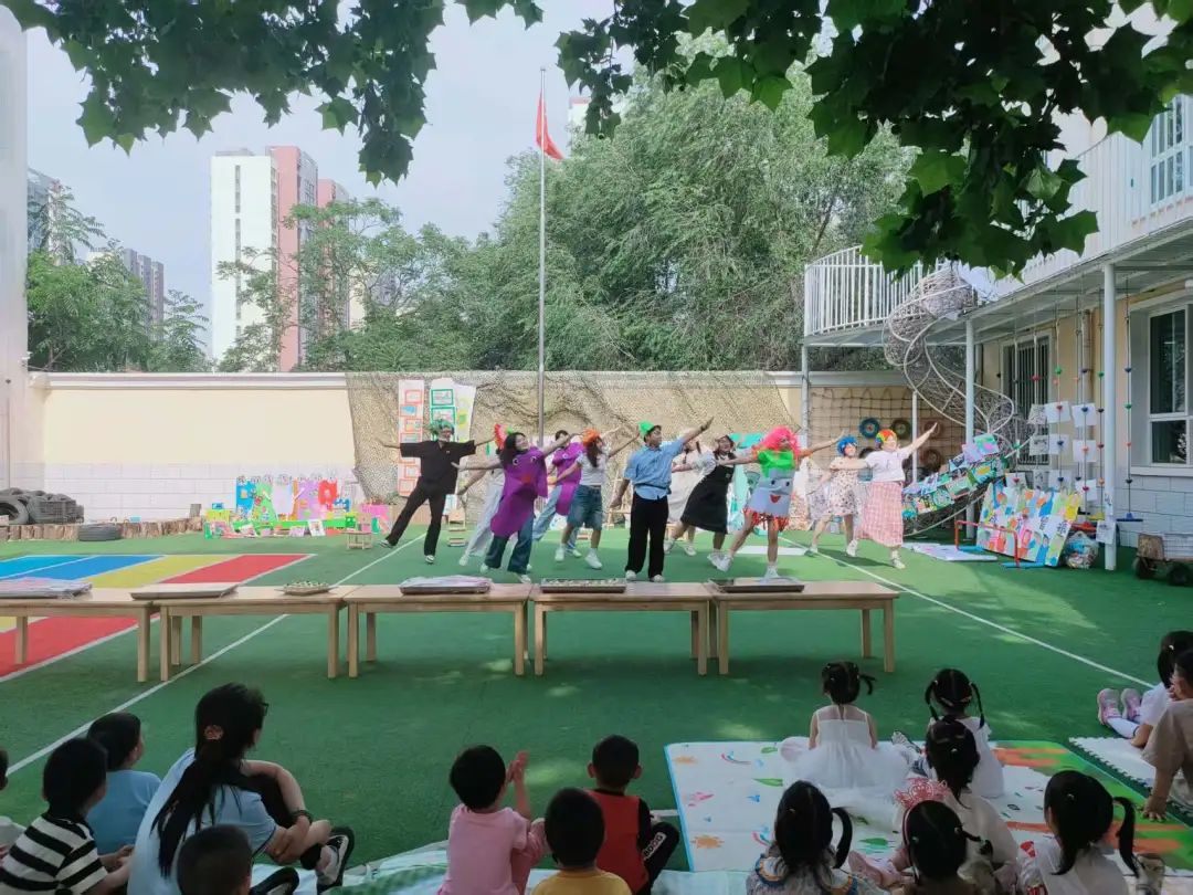 AC米兰中文官方网站教育学院||童心绽放，共筑成长——与史庄实验幼儿园携手开展实践育人活动