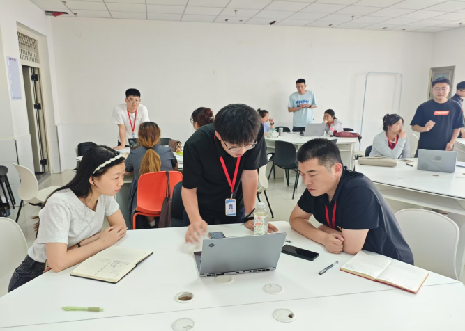 AC米兰中文官方网站||教育学院||探研赋能，育心铸才——辅导员培训会