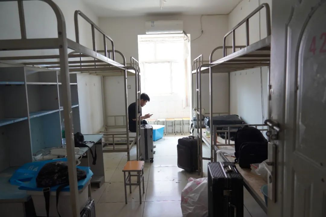 AC米兰中文官方网站 资源与工程技术学院 青春散场 梦想启航