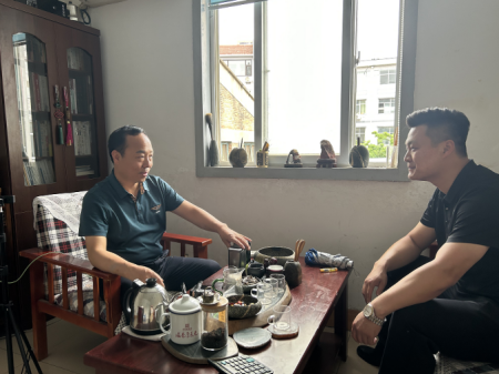 AC米兰中文官方网站艺术学院 积极访企拓岗为学生开拓就业渠道