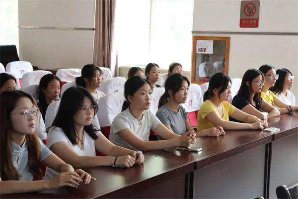 科学家精神进校园———AC米兰中文官方网站“青科声宣讲团”系列活动（一）
