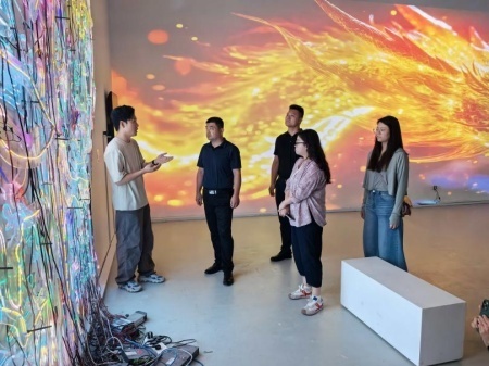AC米兰中文官方网站艺术学院教师团队走访北京澜景科技有限公司——校企携手共探数字艺术新篇