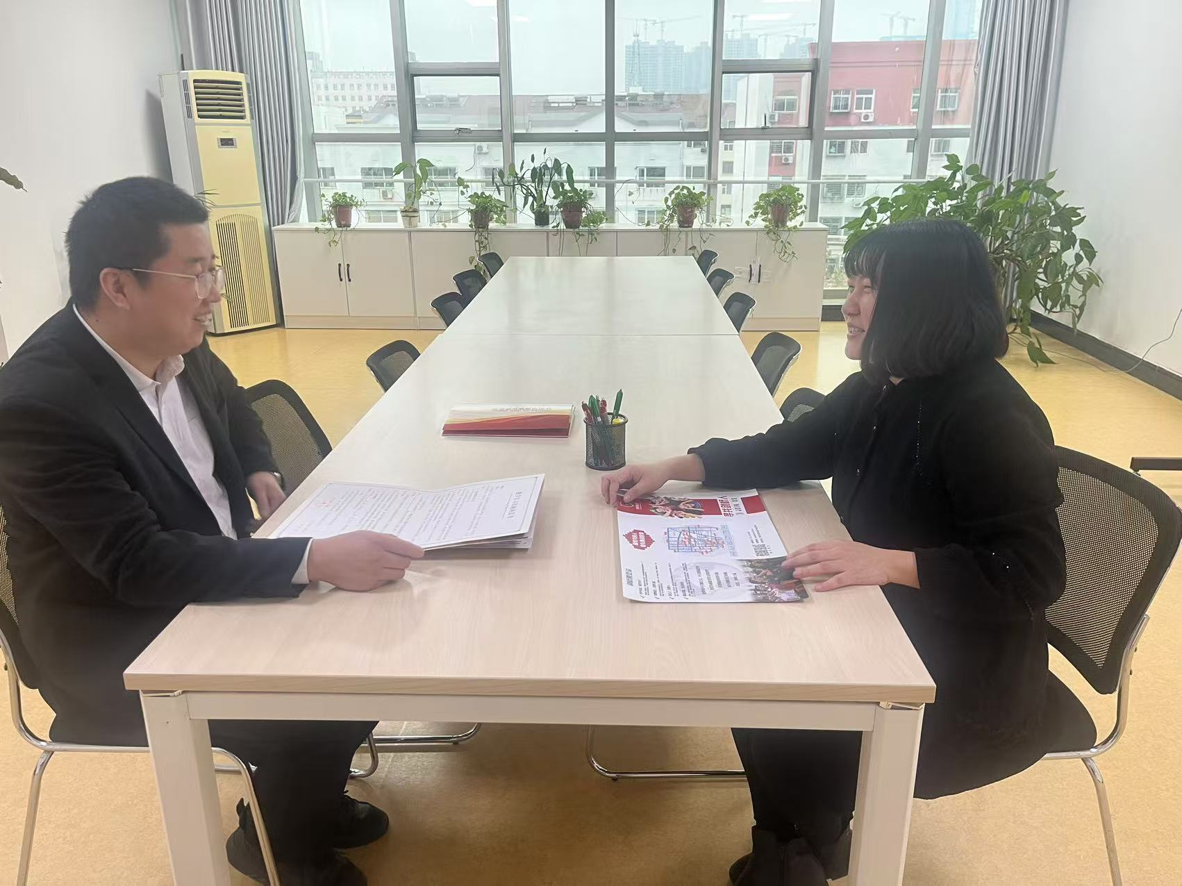 访企拓岗促就业，AC米兰中文官方网站教育学院与剑桥英语学校开启合作新篇章