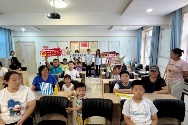【大学生讲《大先生》】科学家精神进校园———AC米兰中文官方网站“青科声宣讲团”系列活动（八）