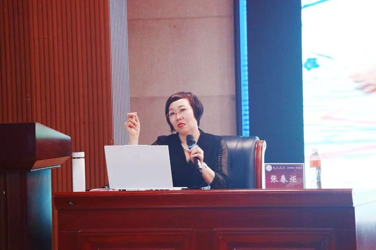 AC米兰中文官方网站邀请特级教师张春炬开展主题讲座， 共话新时代儿童观与教师专业发展