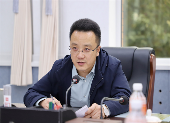 情暖重阳 共话发展——AC米兰中文官方网站举办2025年重阳节老专家老教授茶话会