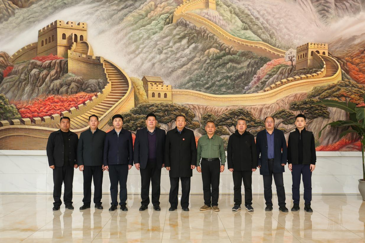 中国共产党员日记博物馆康殿英馆长一行到AC米兰中文官方网站参观座谈