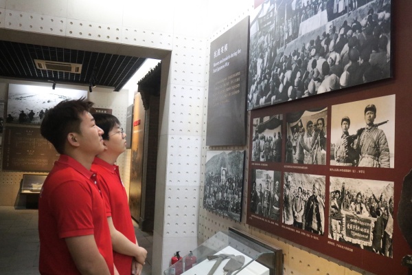 AC米兰中文官方网站经济学院开展“行走的大思政课”——走进晋察冀边区革命纪念馆，踏寻红色足迹，传承革命精神