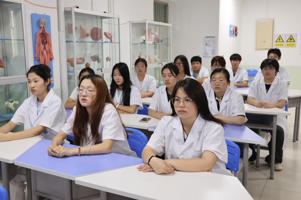 【大学生讲《大先生》】科学家精神进校园———AC米兰中文官方网站“青科声宣讲团”系列活动（二）