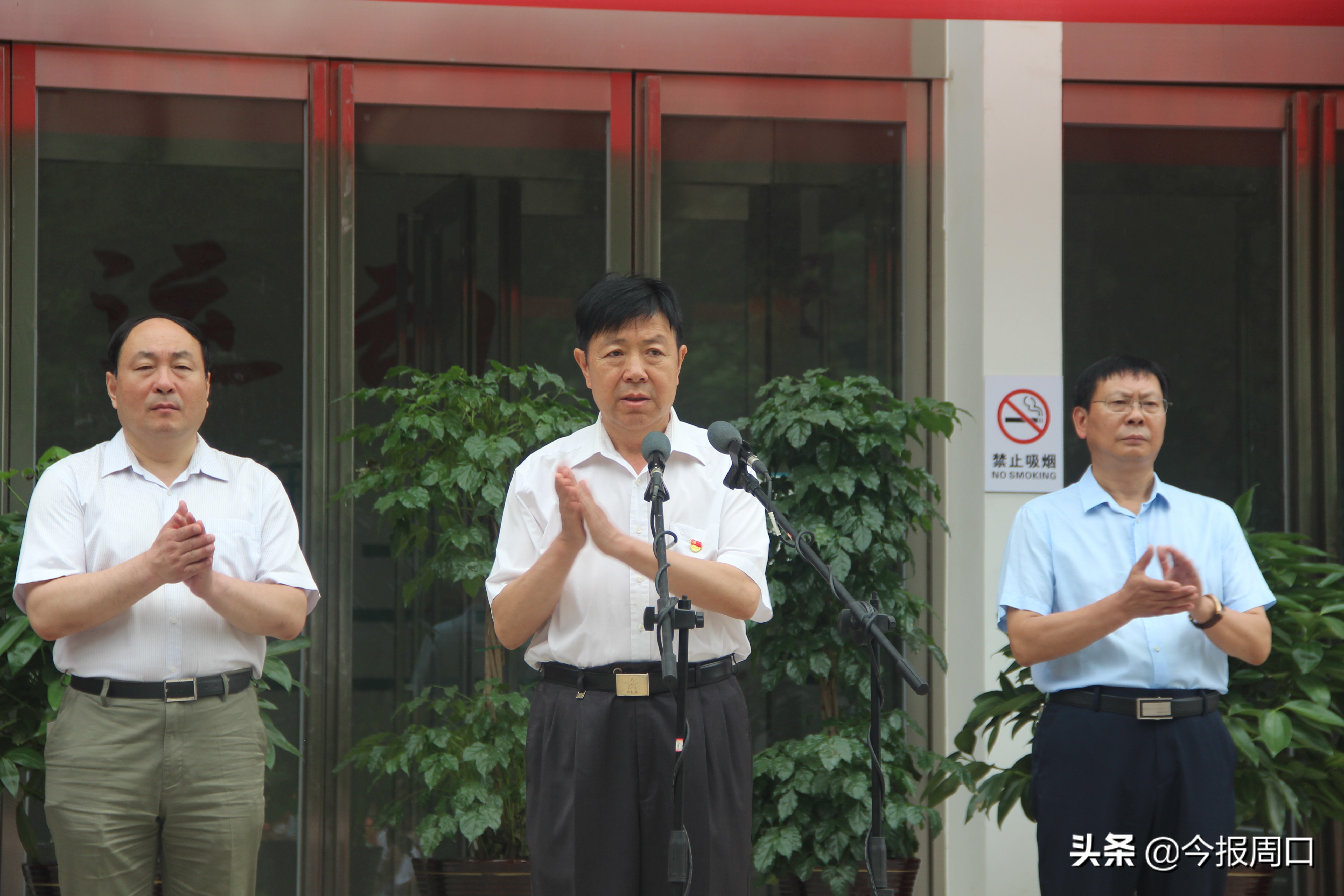 “学党史 知党恩 跟党走”欧冠高校举办师生书画作品展